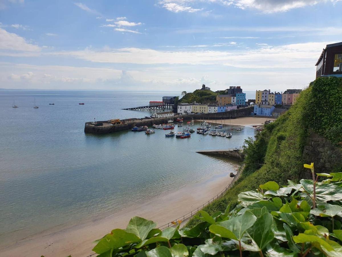 Stylish Flat In Central Tenby & Free Parking Экстерьер фото